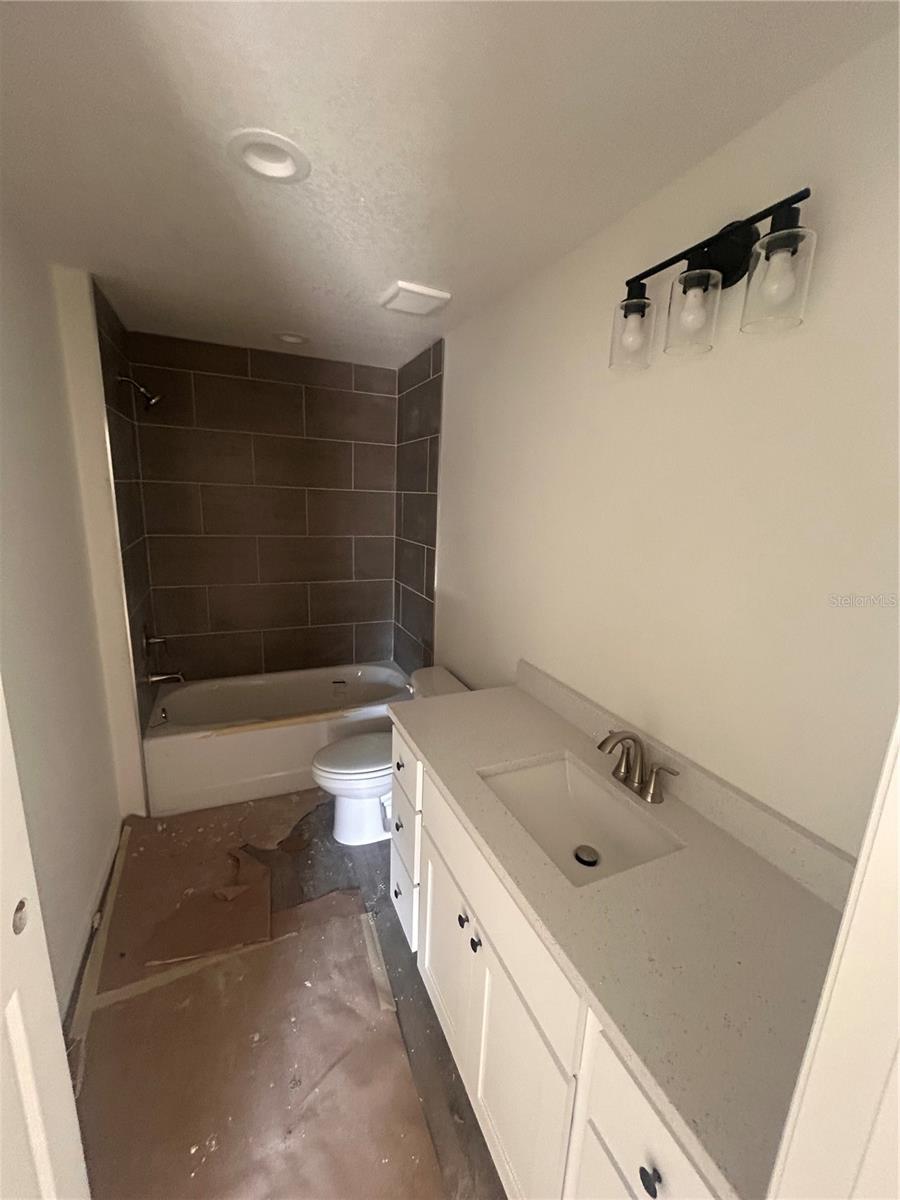 Image 4 of 14 For 23395 Anchor Blvd