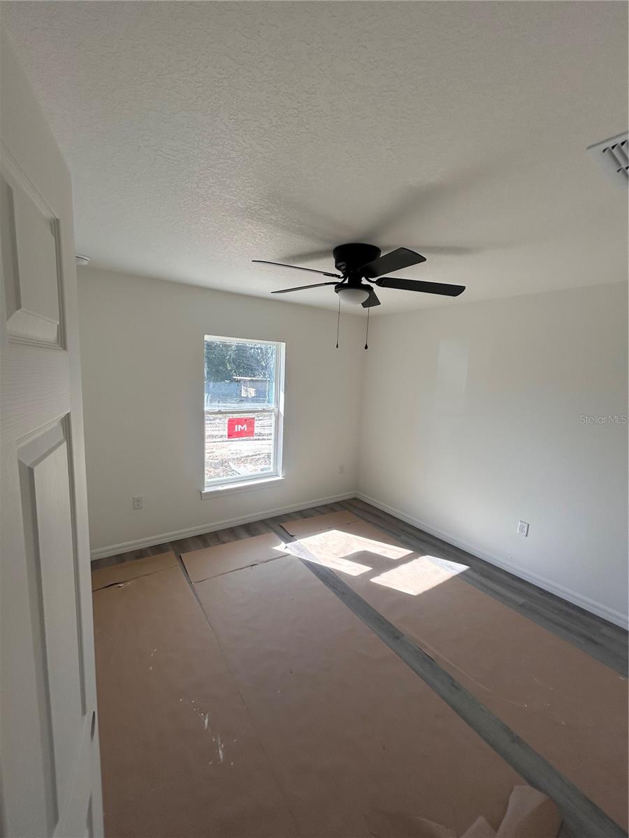 Image 7 of 14 For 23395 Anchor Blvd