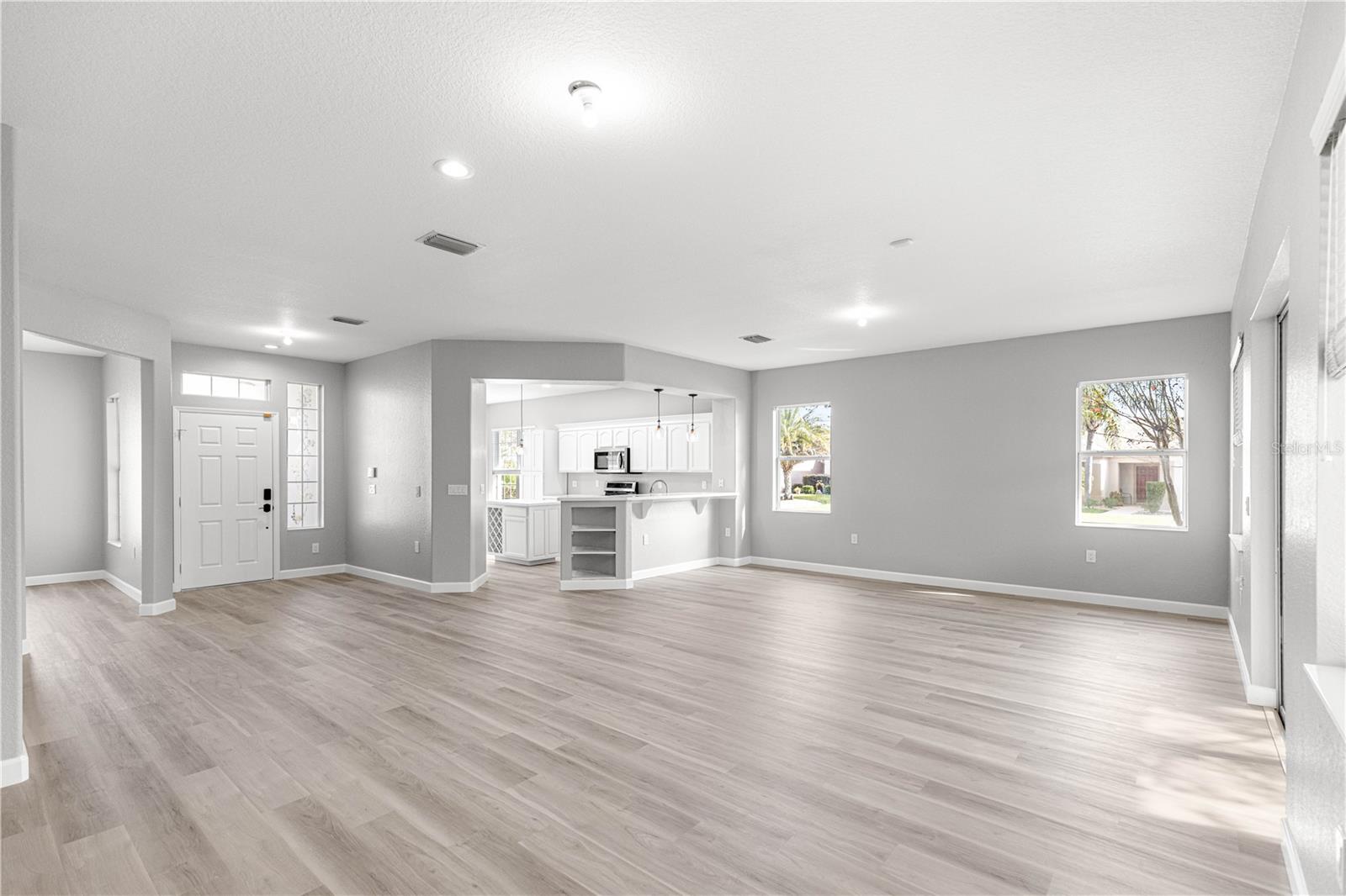 Image 13 of 64 For 9105 125th Loop