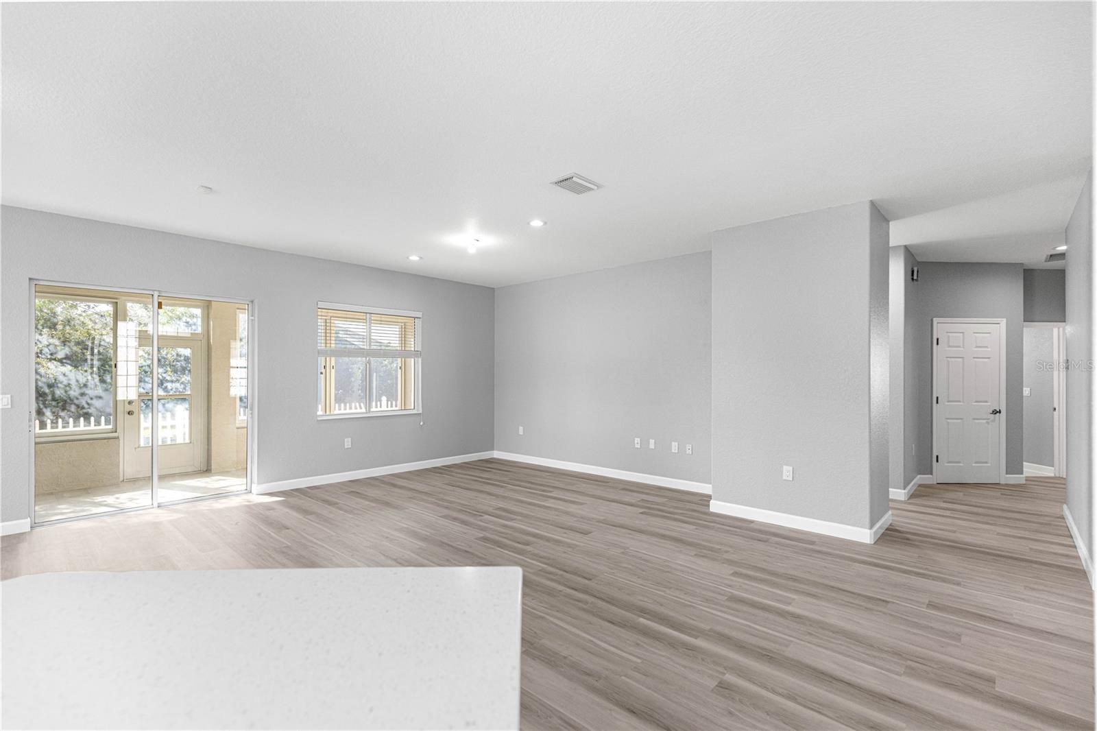 Image 16 of 64 For 9105 125th Loop