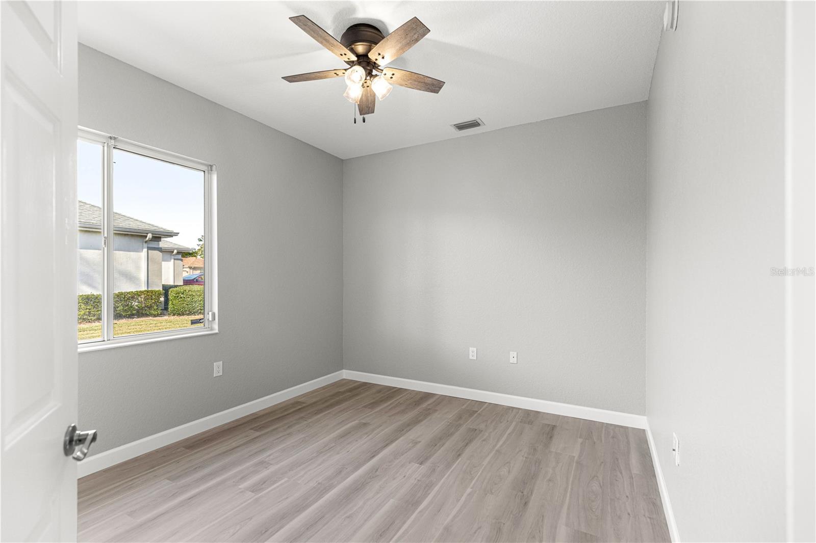 Image 31 of 64 For 9105 125th Loop