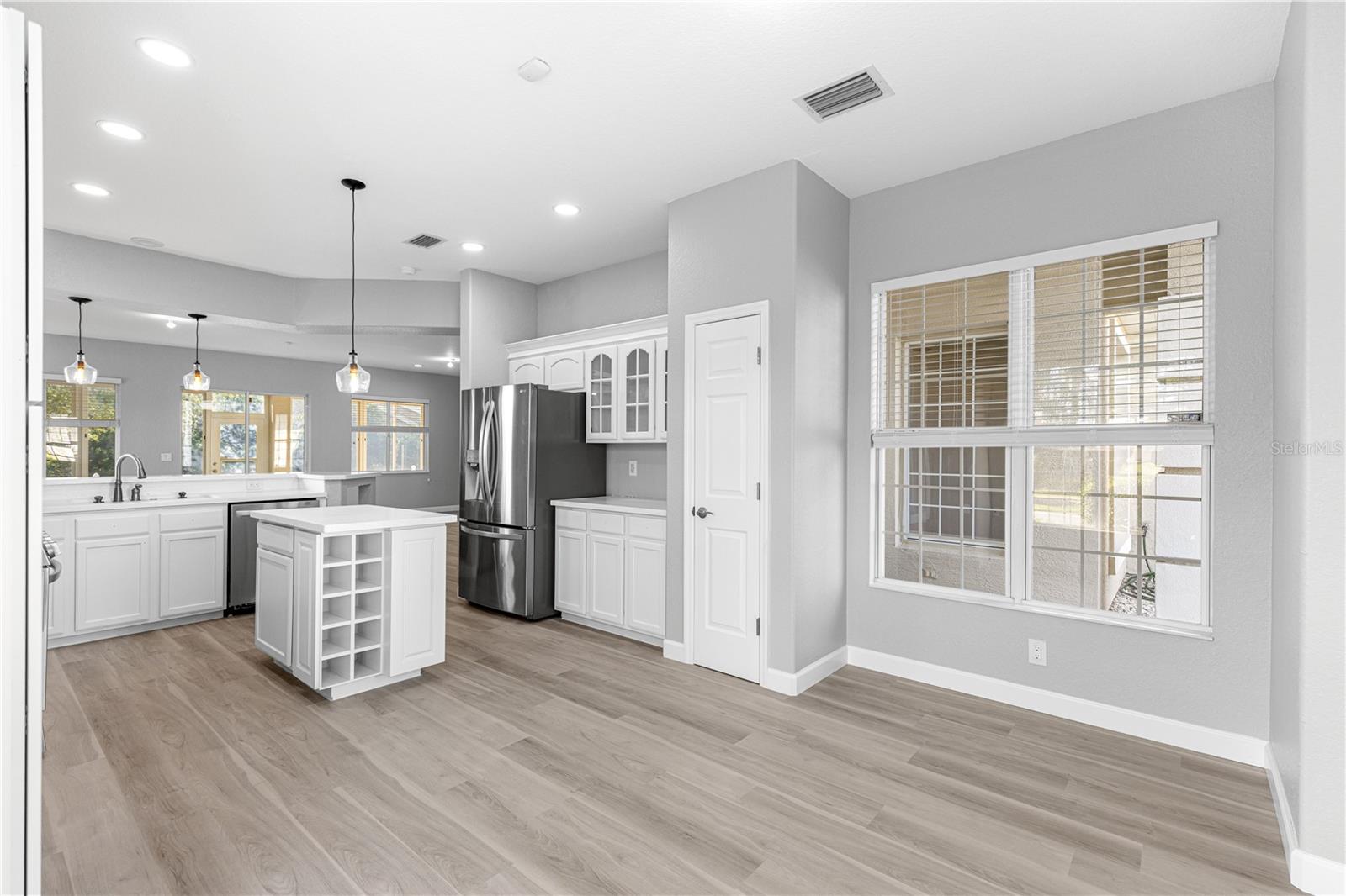 Image 4 of 64 For 9105 125th Loop