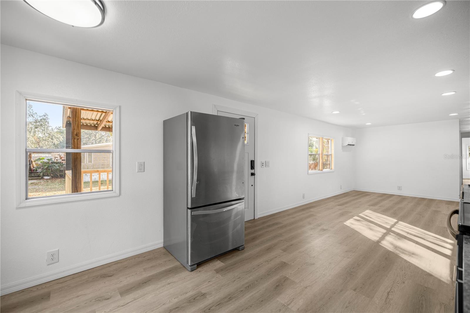 Image 13 of 31 For 3830 59th Terrace