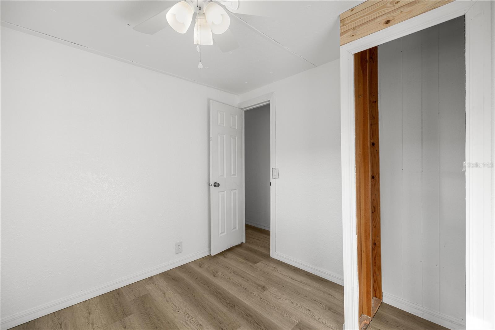 Image 16 of 31 For 3830 59th Terrace