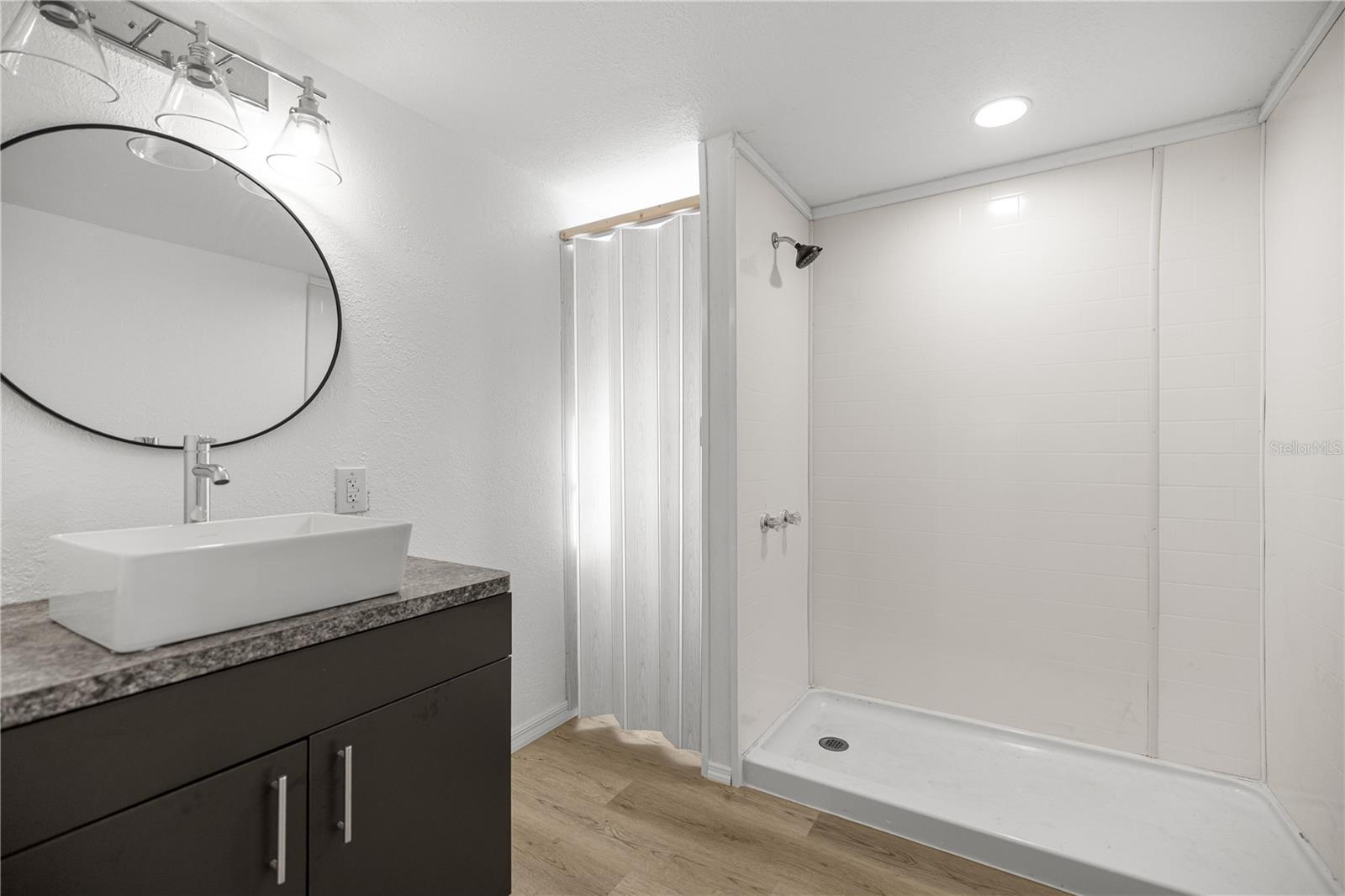 Image 17 of 31 For 3830 59th Terrace