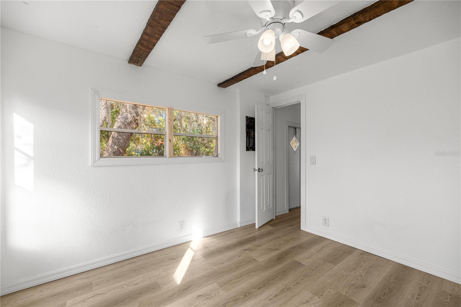 Image 20 of 31 For 3830 59th Terrace