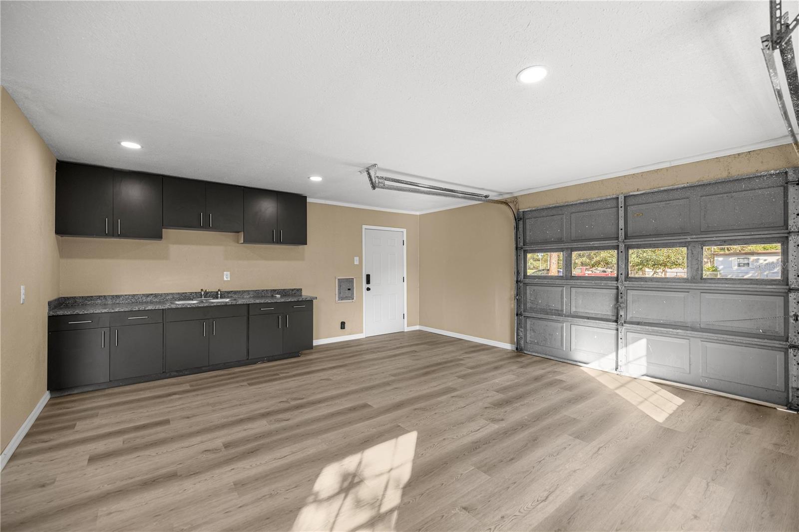 Image 24 of 31 For 3830 59th Terrace