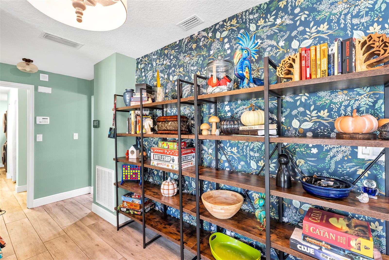 Image 10 of 77 For 5520 2nd Lane