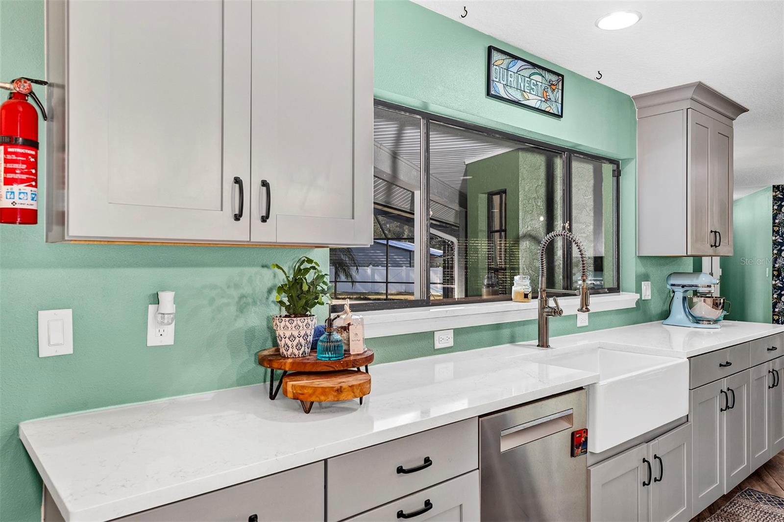 Image 18 of 77 For 5520 2nd Lane