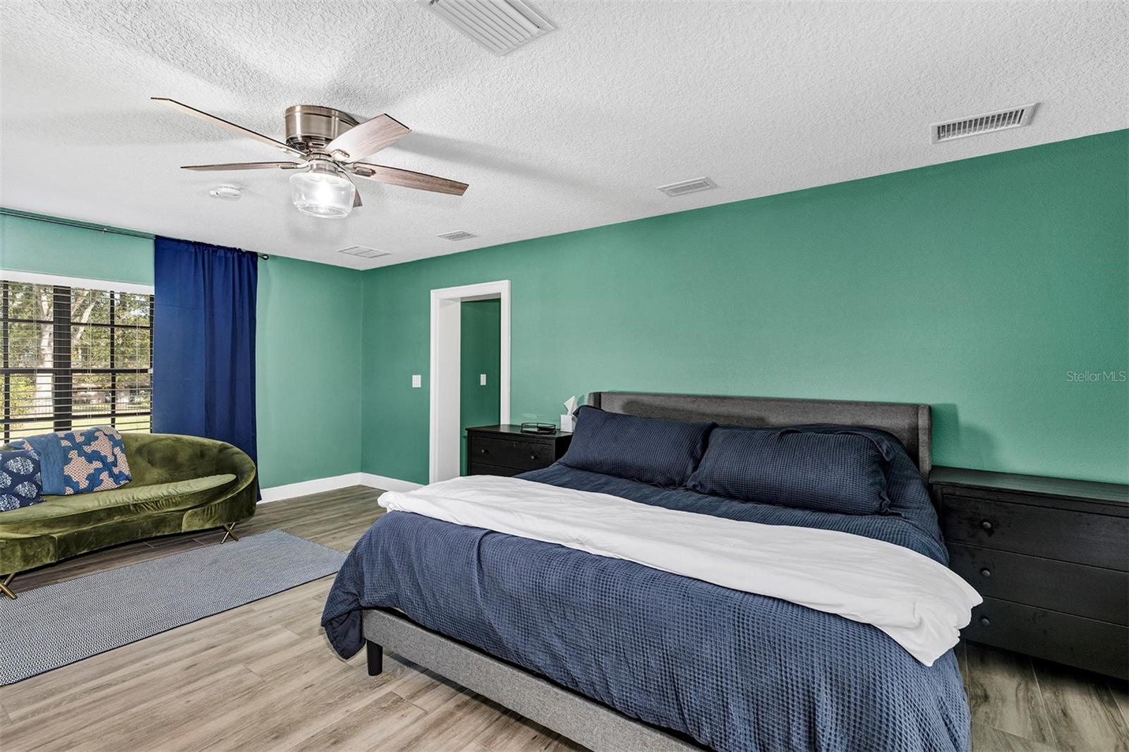 Image 24 of 77 For 5520 2nd Lane