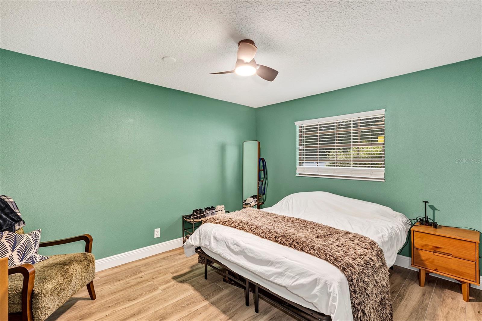 Image 31 of 77 For 5520 2nd Lane