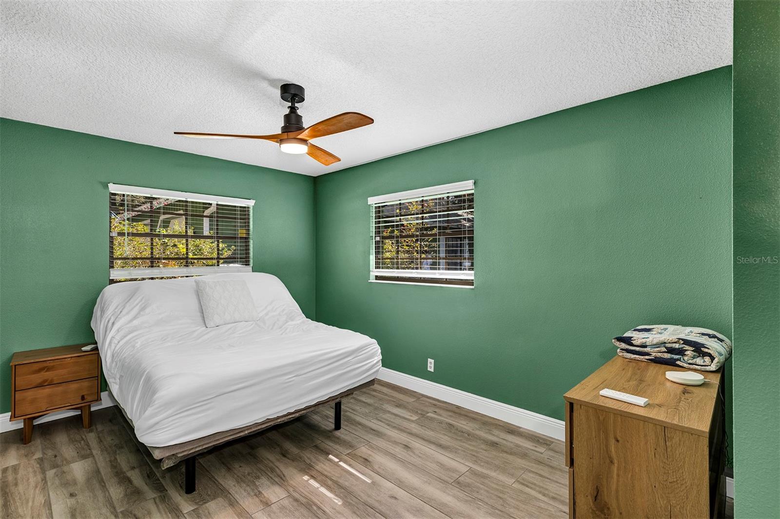 Image 37 of 77 For 5520 2nd Lane