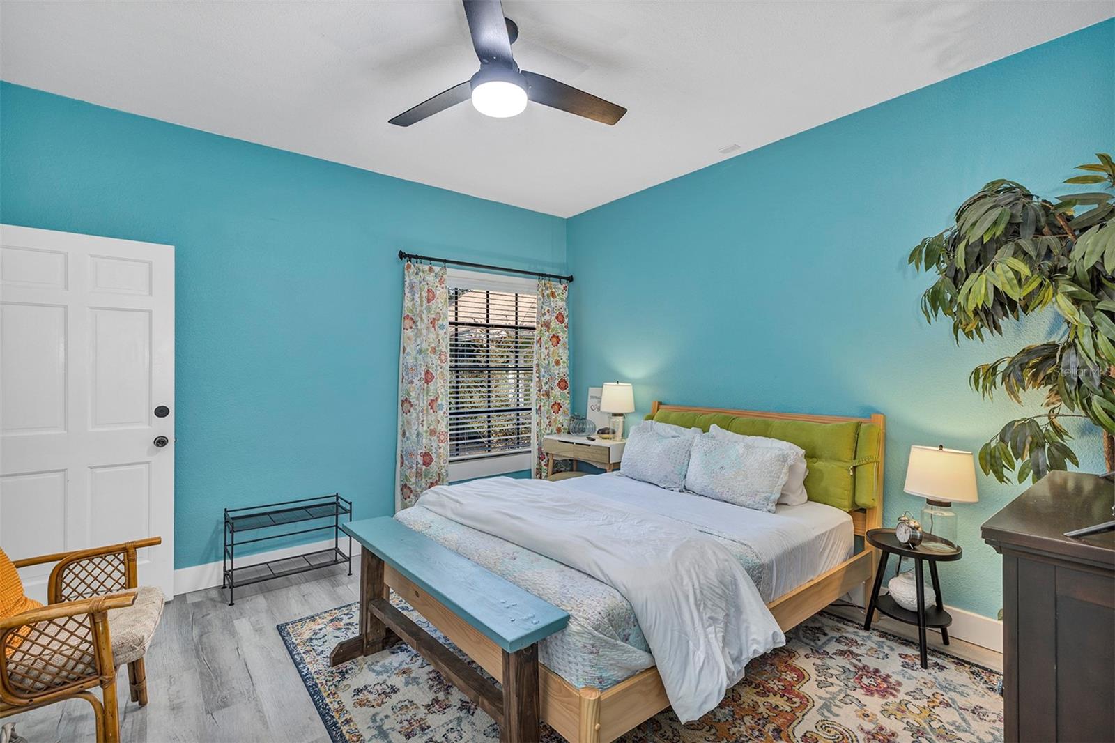 Image 57 of 77 For 5520 2nd Lane