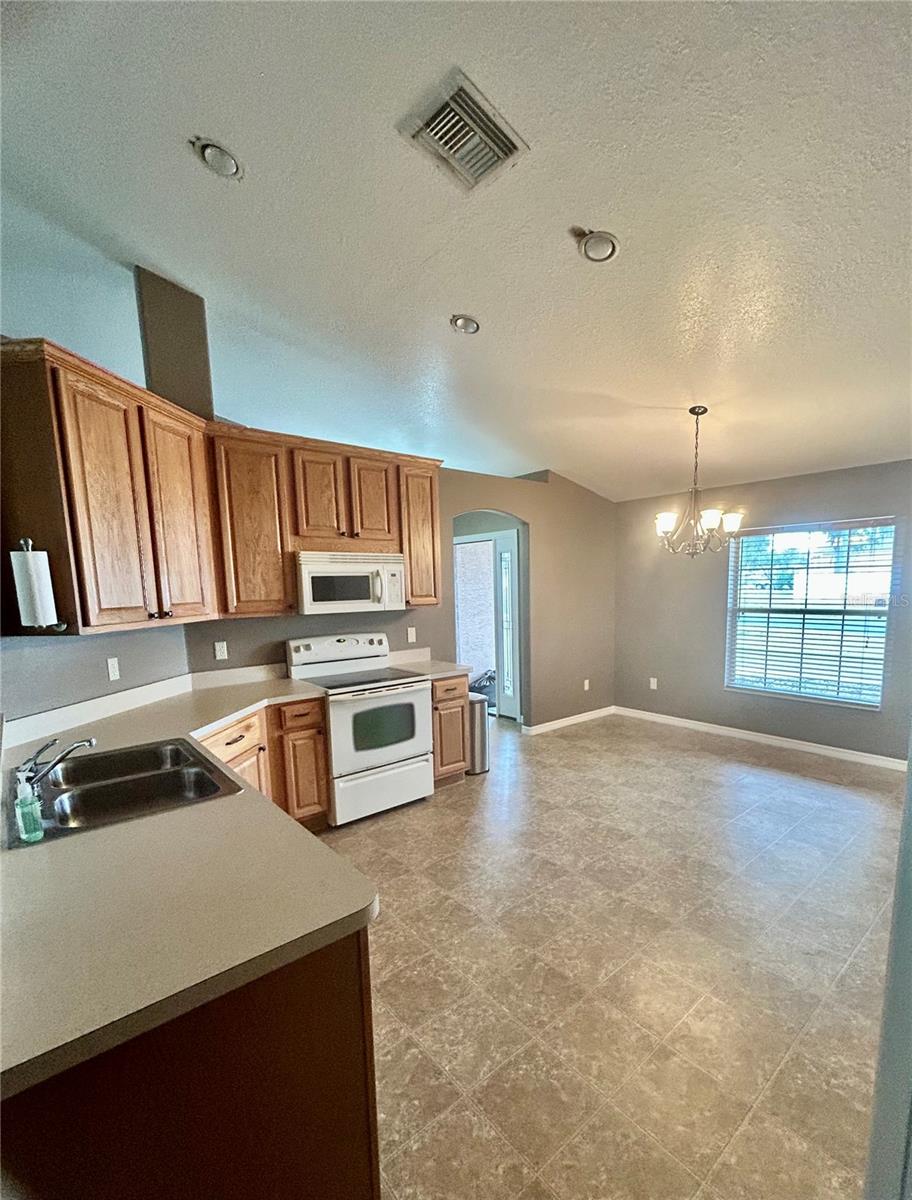 Image 10 of 37 For 2514 30th Avenue