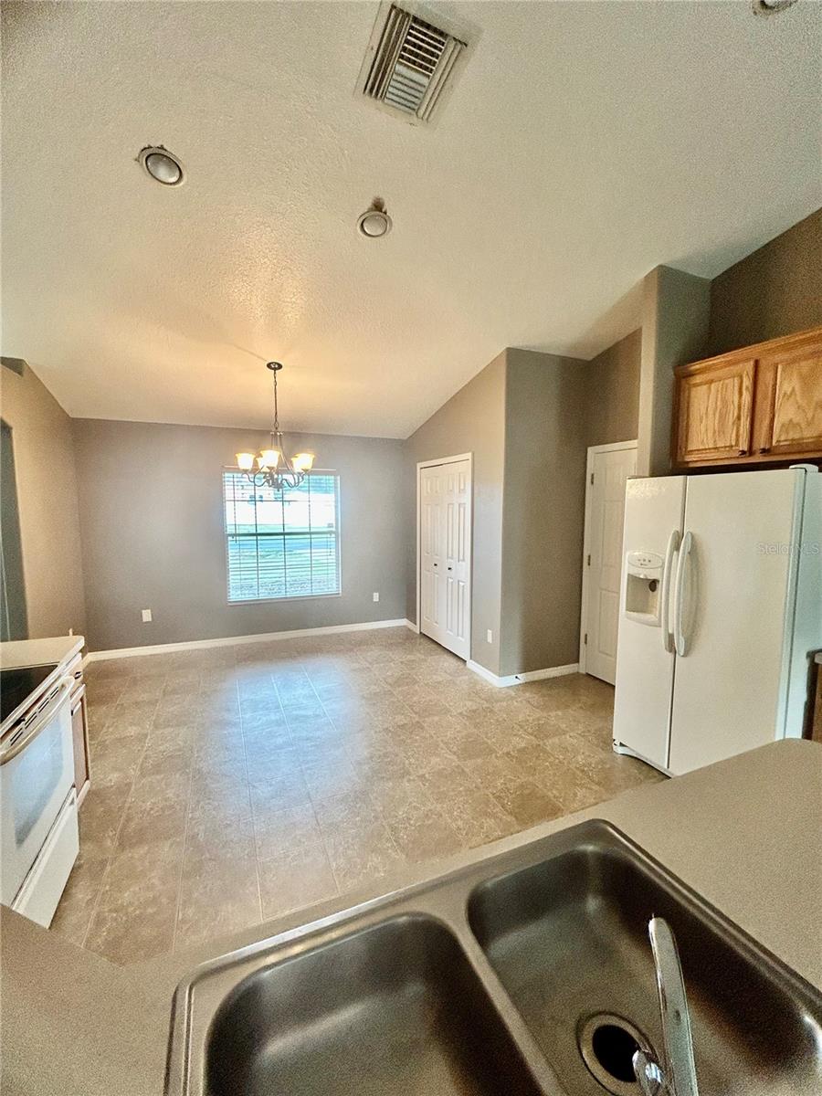 Image 12 of 37 For 2514 30th Avenue