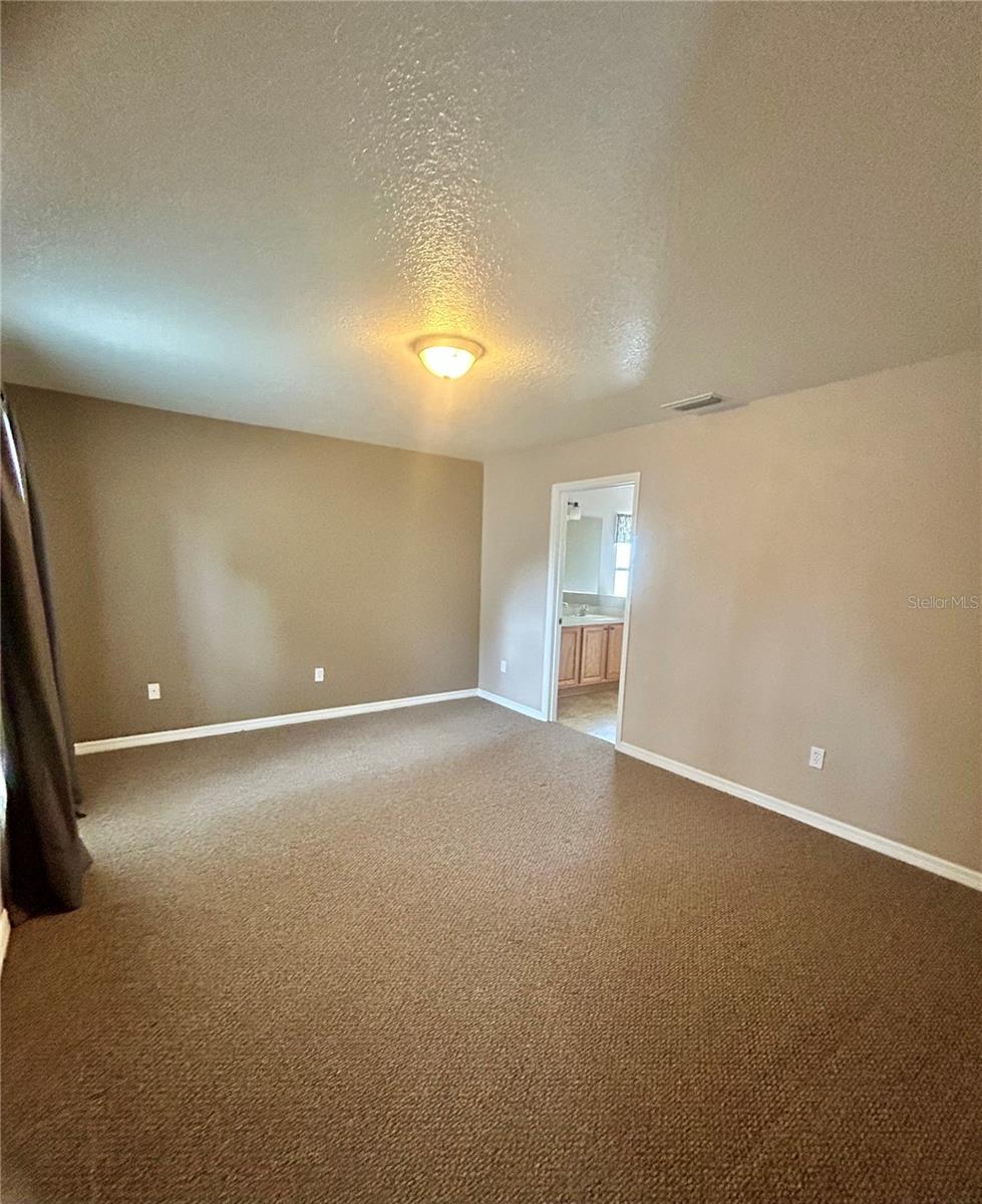 Image 21 of 37 For 2514 30th Avenue