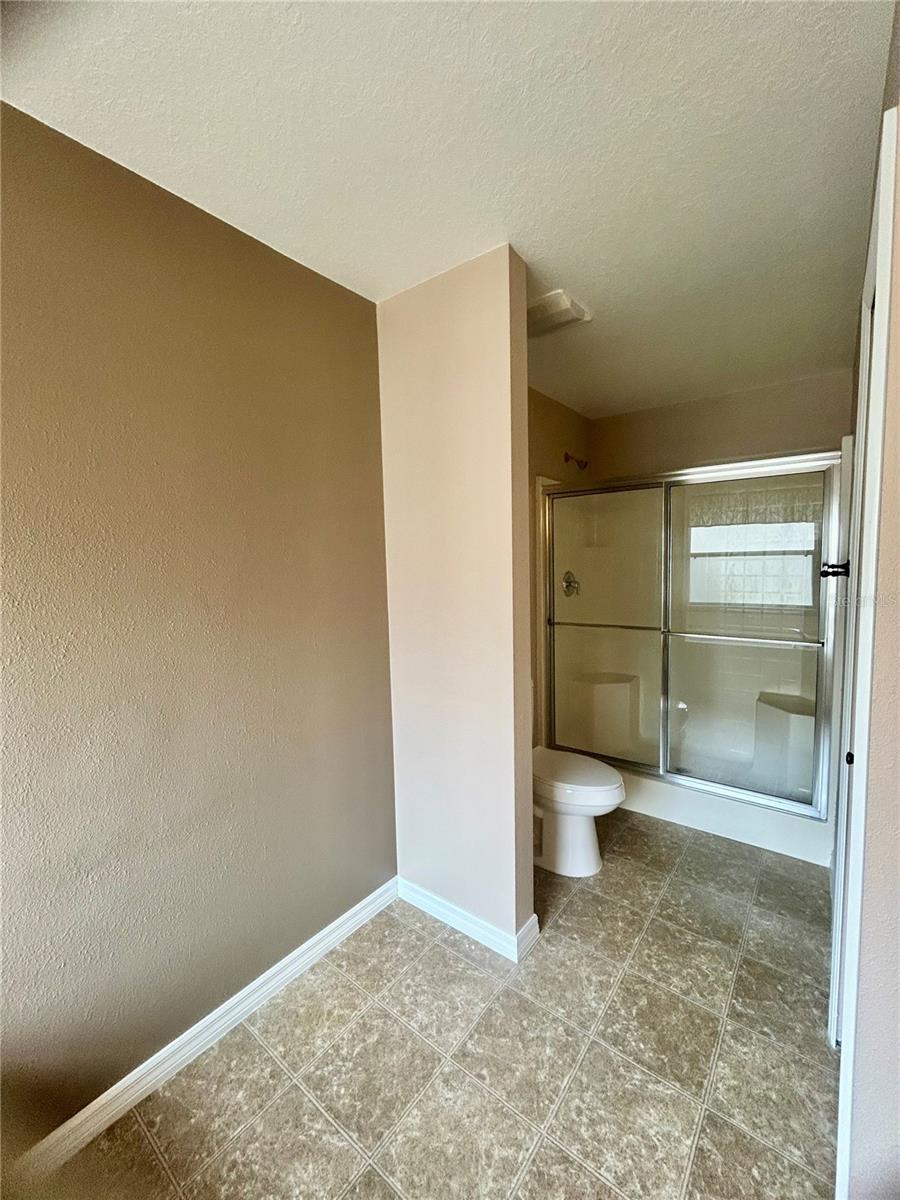 Image 25 of 37 For 2514 30th Avenue