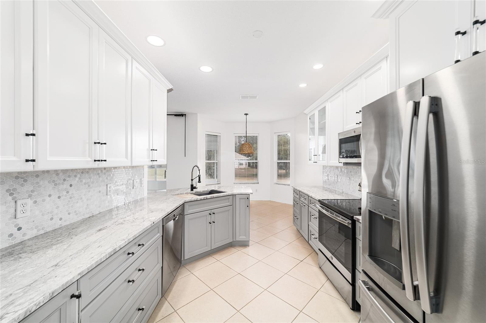 Image 17 of 39 For 9265 93rd Circle