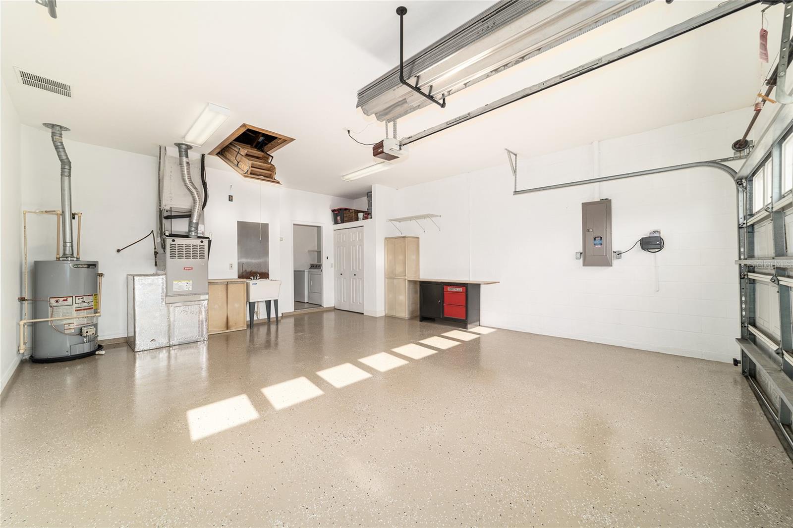 Image 33 of 39 For 9265 93rd Circle