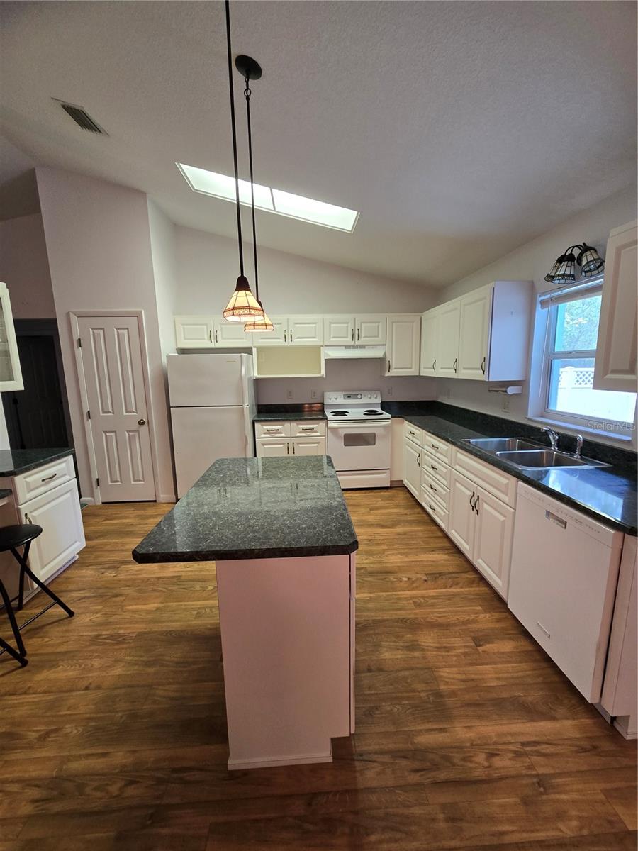 Image 6 of 15 For 3930 8th Street