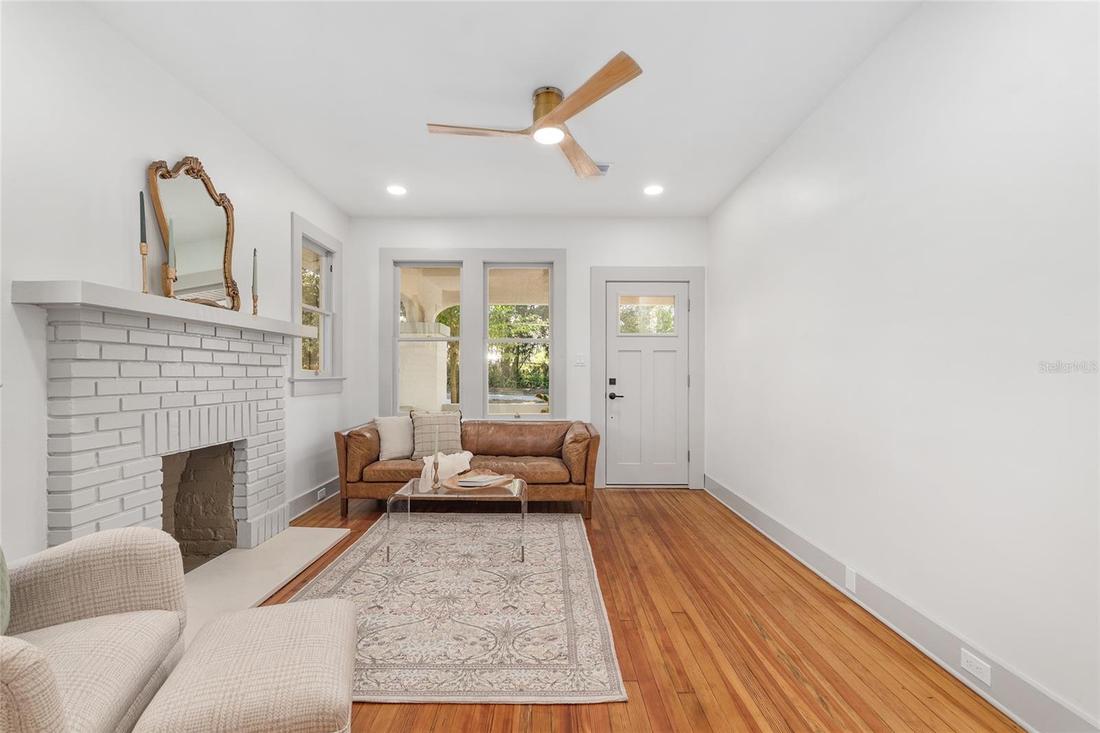 Image 12 of 64 For 613 10th Street