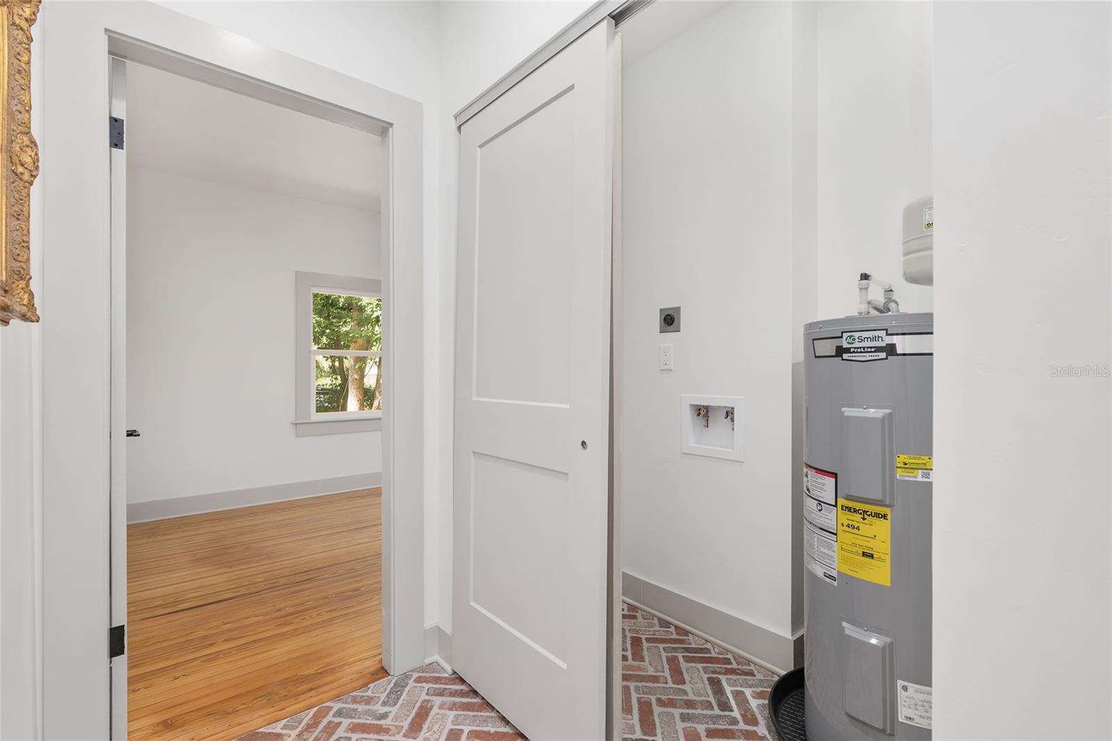 Image 25 of 64 For 613 10th Street