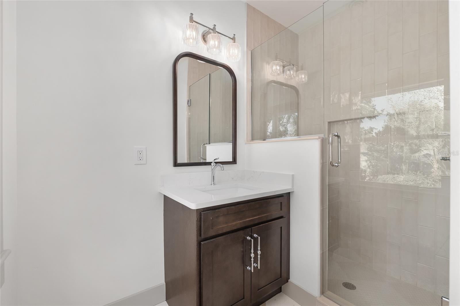 Image 30 of 64 For 613 10th Street