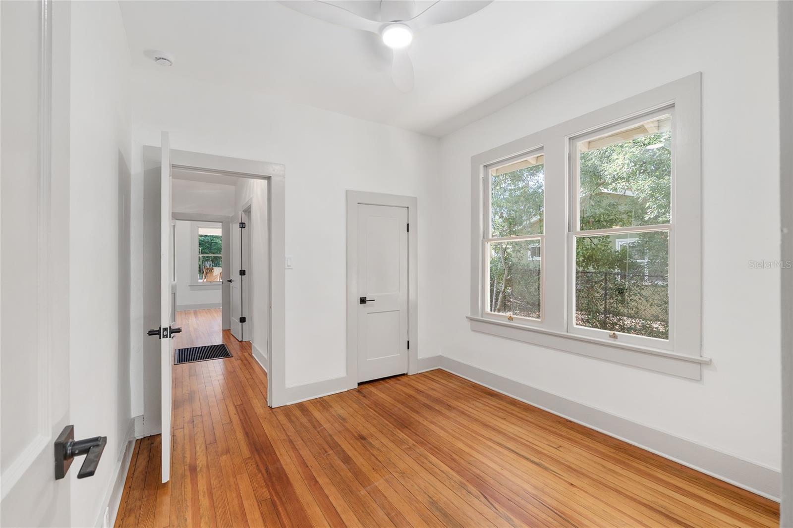 Image 34 of 64 For 613 10th Street