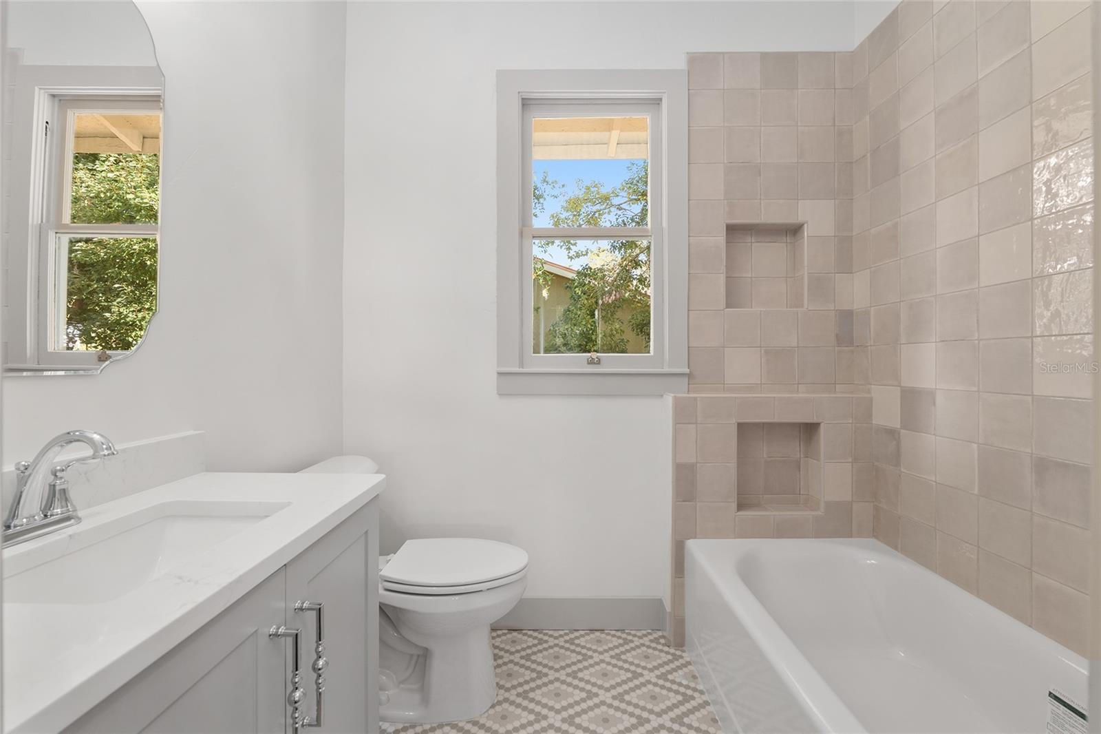 Image 38 of 64 For 613 10th Street