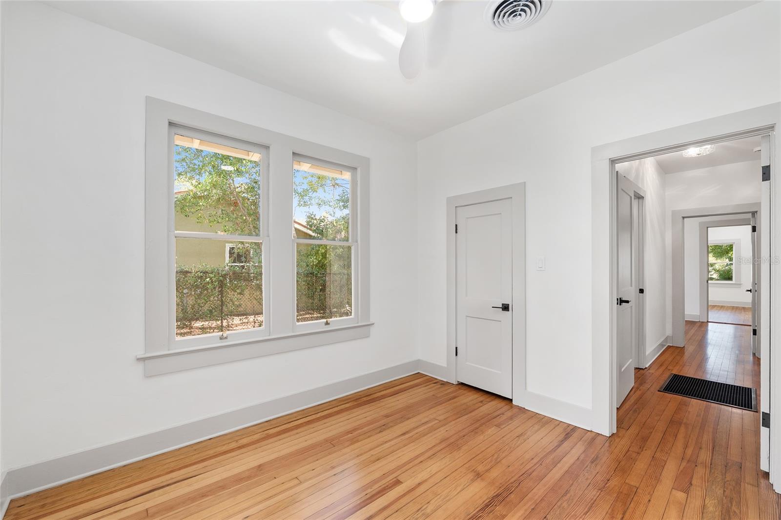 Image 42 of 64 For 613 10th Street