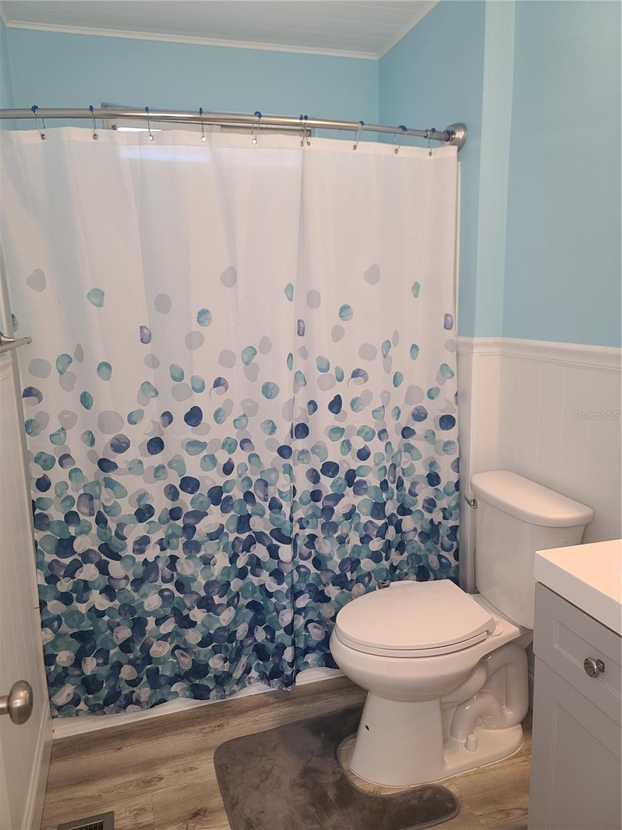 Image 21 of 53 For 11001 Sunset Harbor Rd  C27