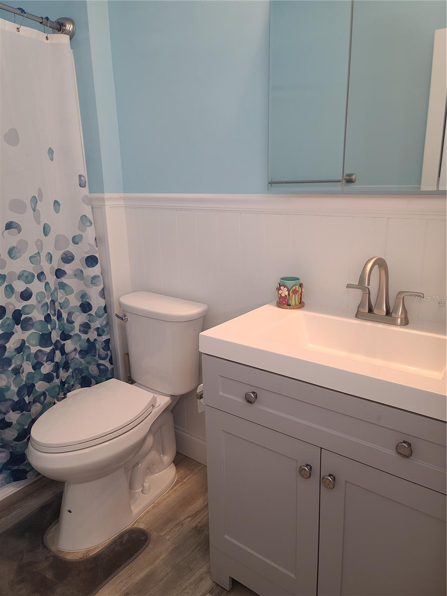 Image 22 of 53 For 11001 Sunset Harbor Rd  C27