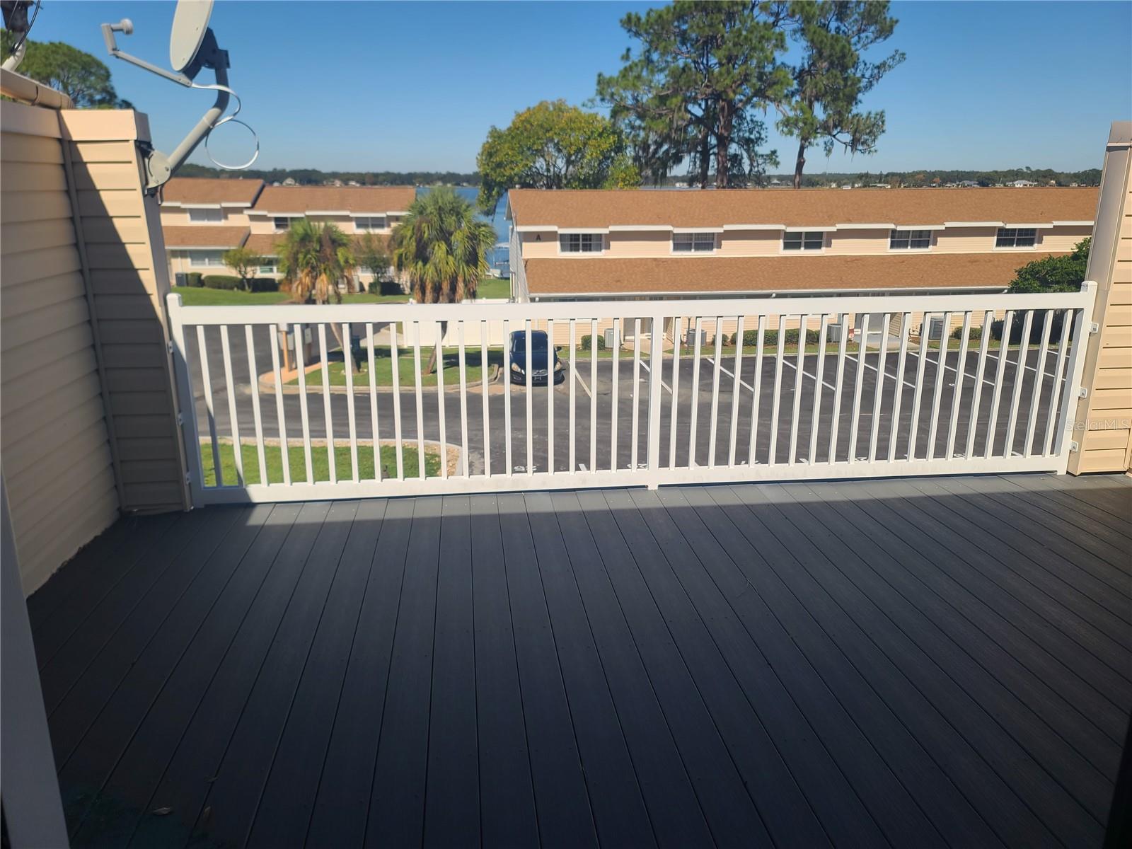 Image 27 of 53 For 11001 Sunset Harbor Rd  C27