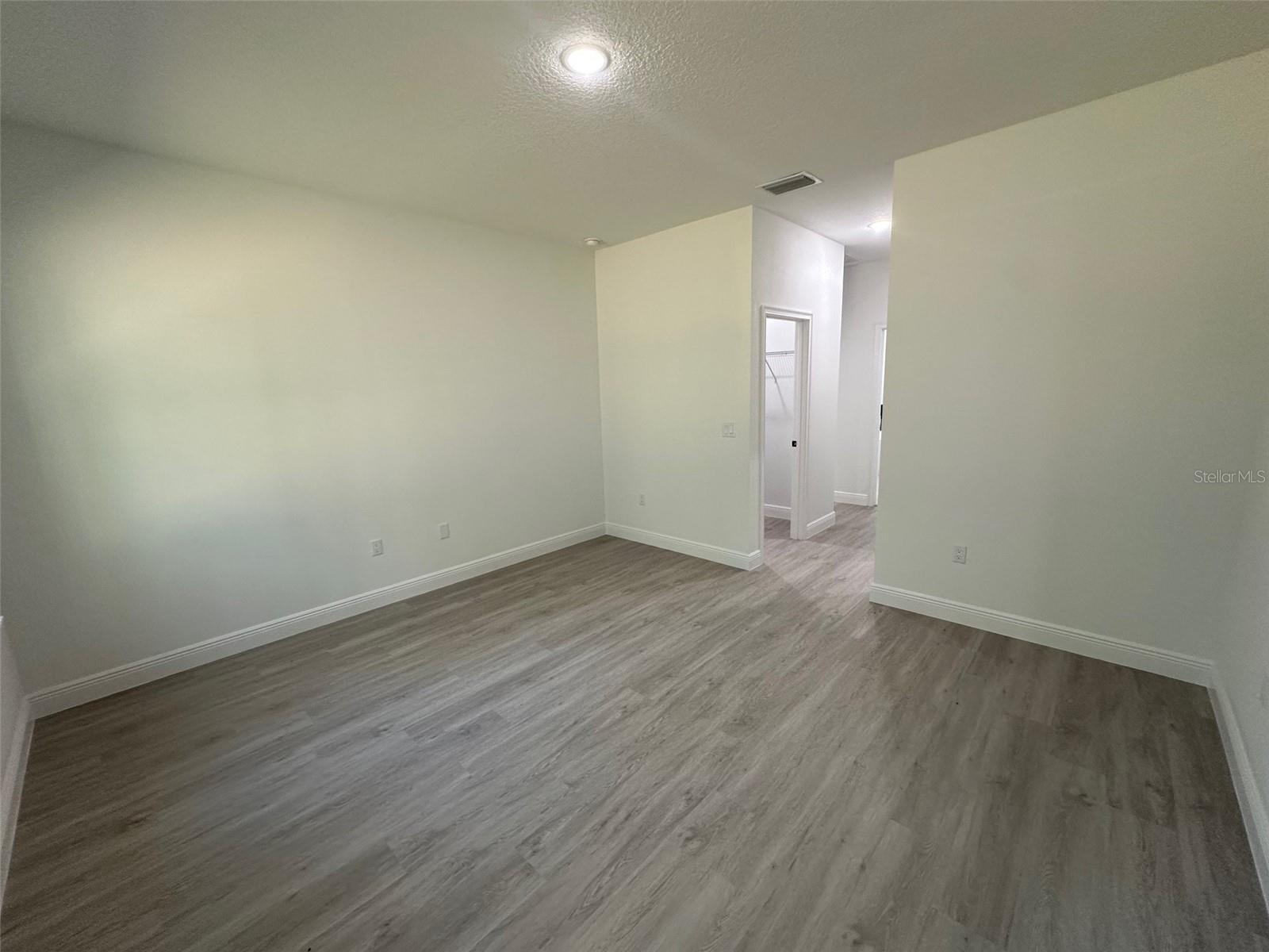 Image 13 of 36 For 2498 Magenta Drive