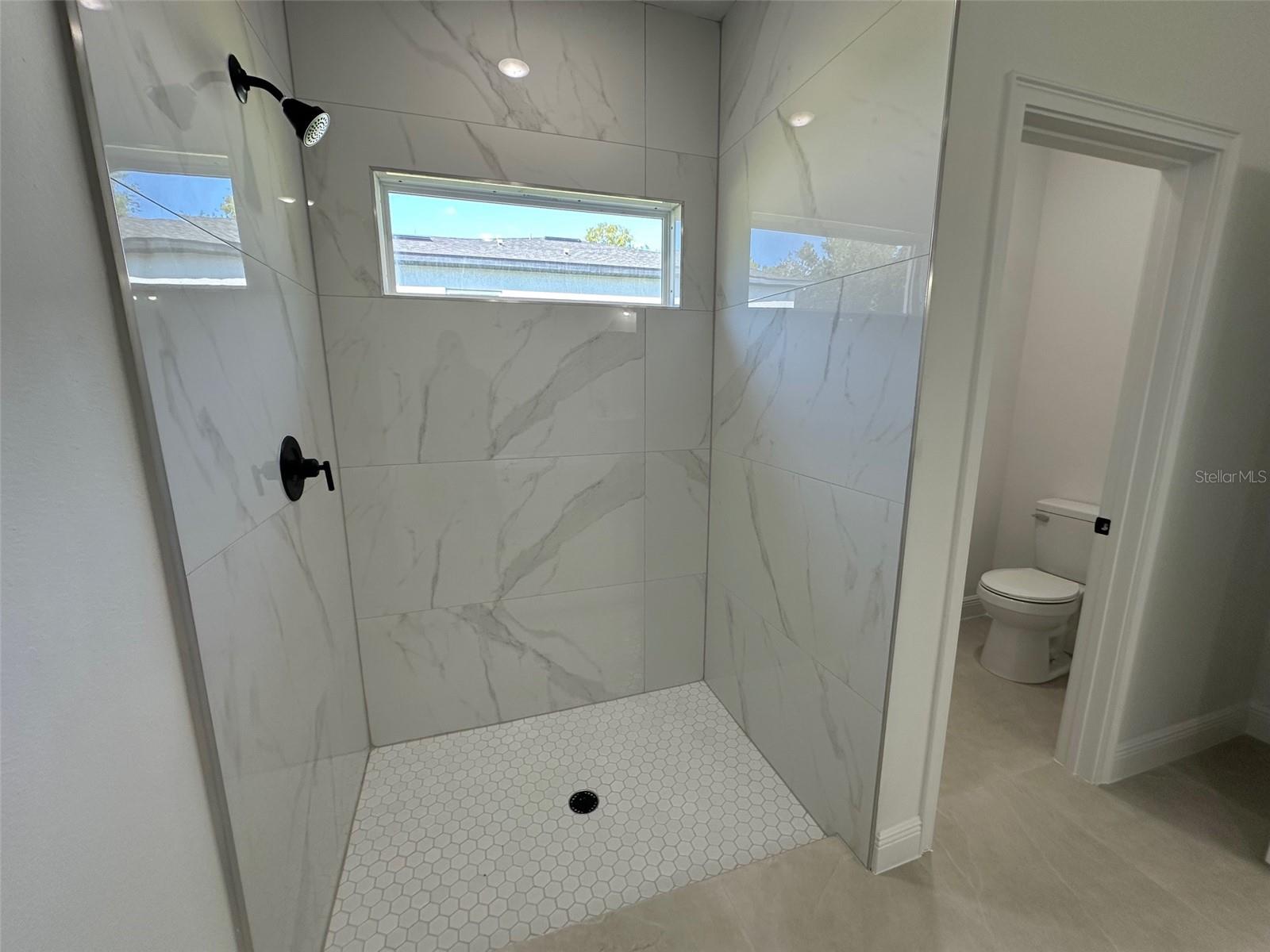 Image 17 of 36 For 2498 Magenta Drive