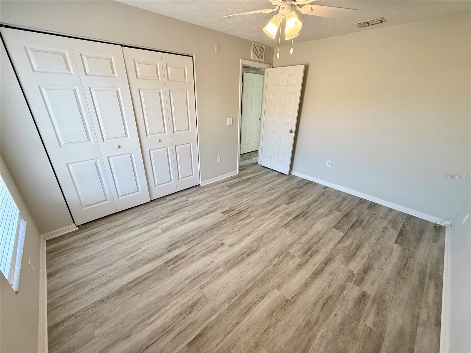 Image 6 of 11 For 8 Pecan Course Circle