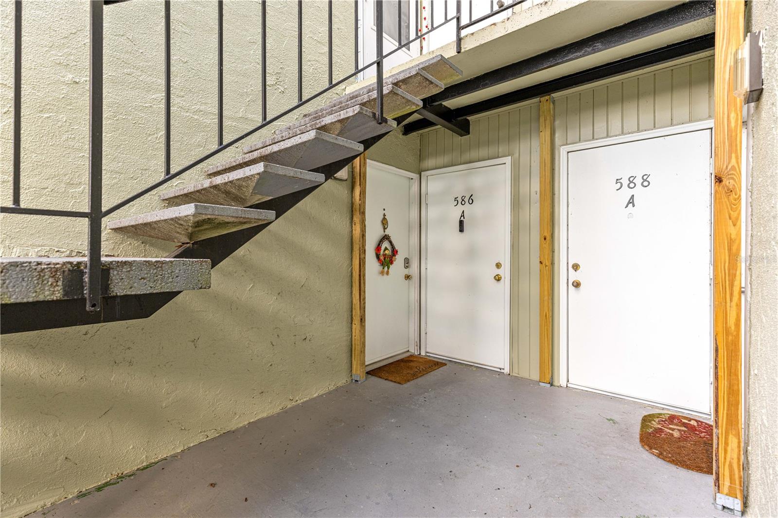 Image 3 of 53 For 586 Fairways Circle A