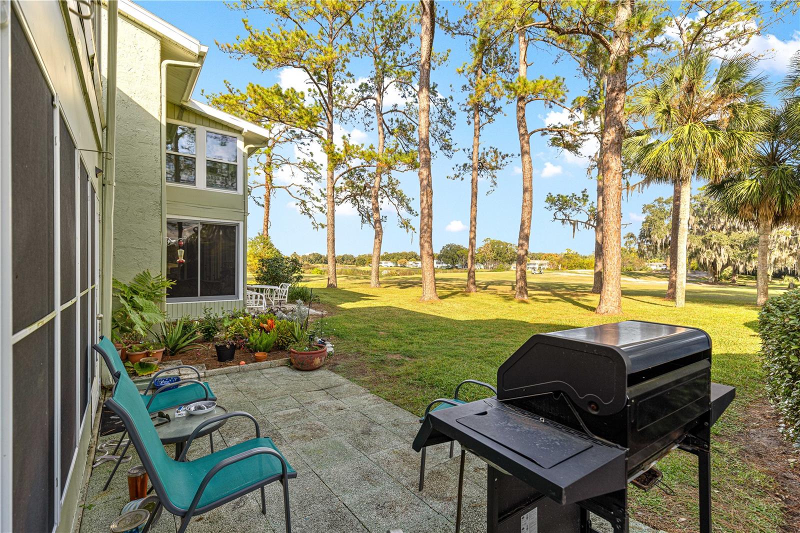 Image 32 of 53 For 586 Fairways Circle A