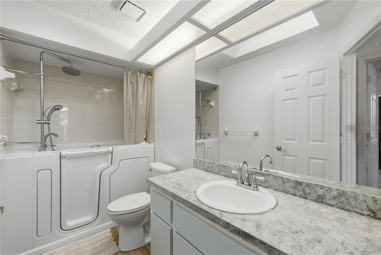 Image 20 of 25 For 8968 116th Place Road