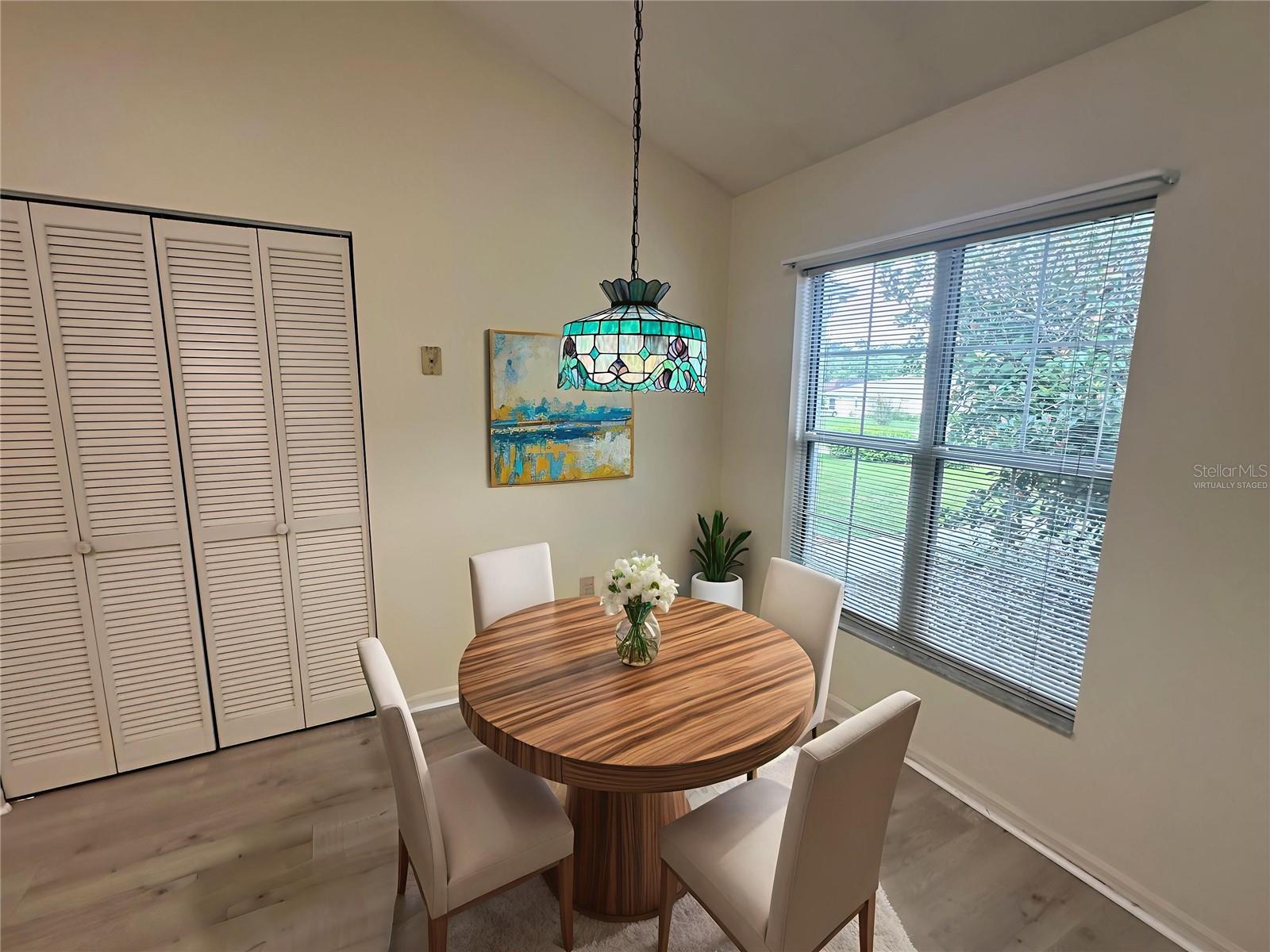 Image 5 of 26 For 4291 Lincoln Avenue