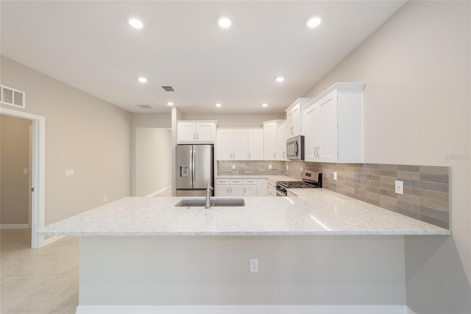 Image 17 of 47 For 5689 72nd Court