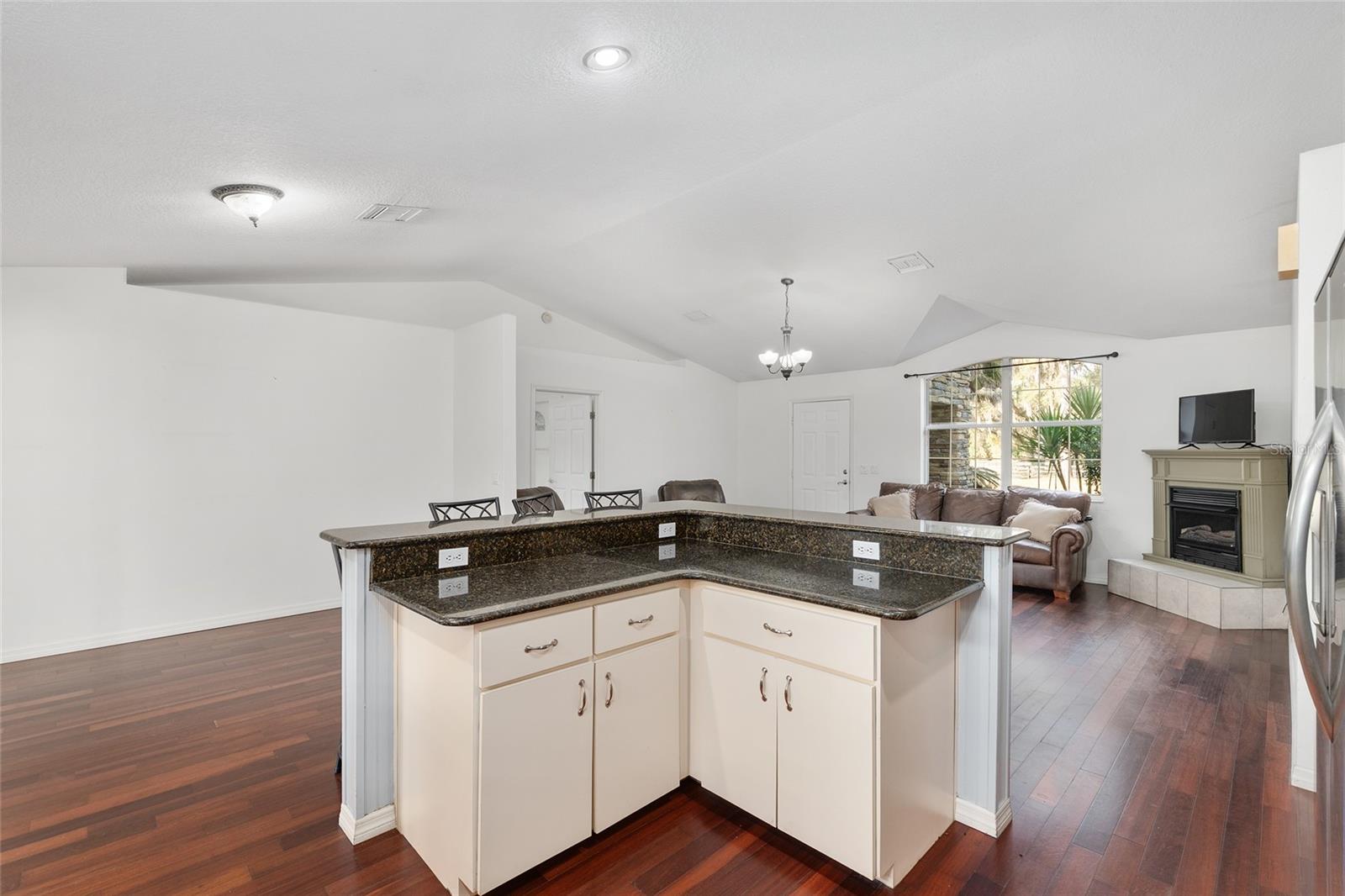 Image 10 of 30 For 12260 100th Street