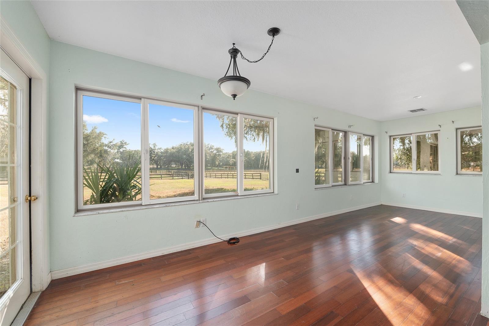 Image 18 of 30 For 12260 100th Street