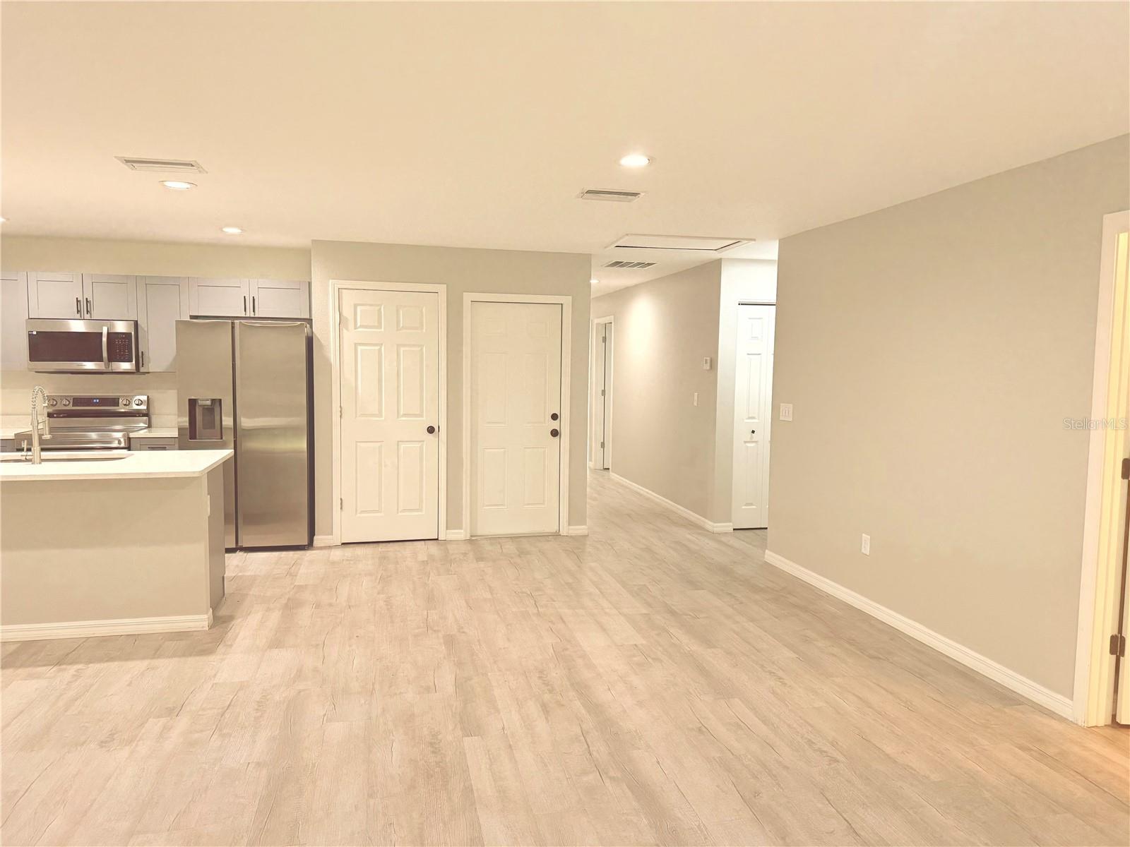 Image 7 of 12 For 7037 23rd Avenue