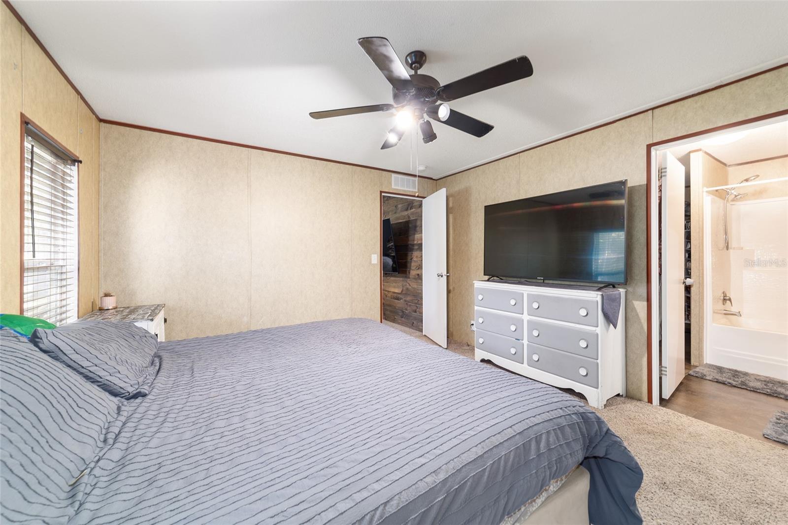 Image 19 of 34 For 4119 172nd Court