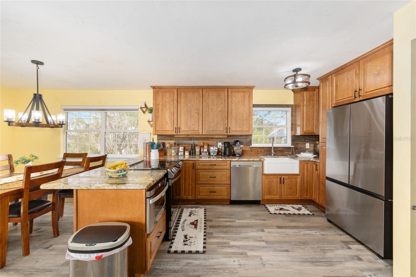 Image 14 of 70 For 13590 120th Street