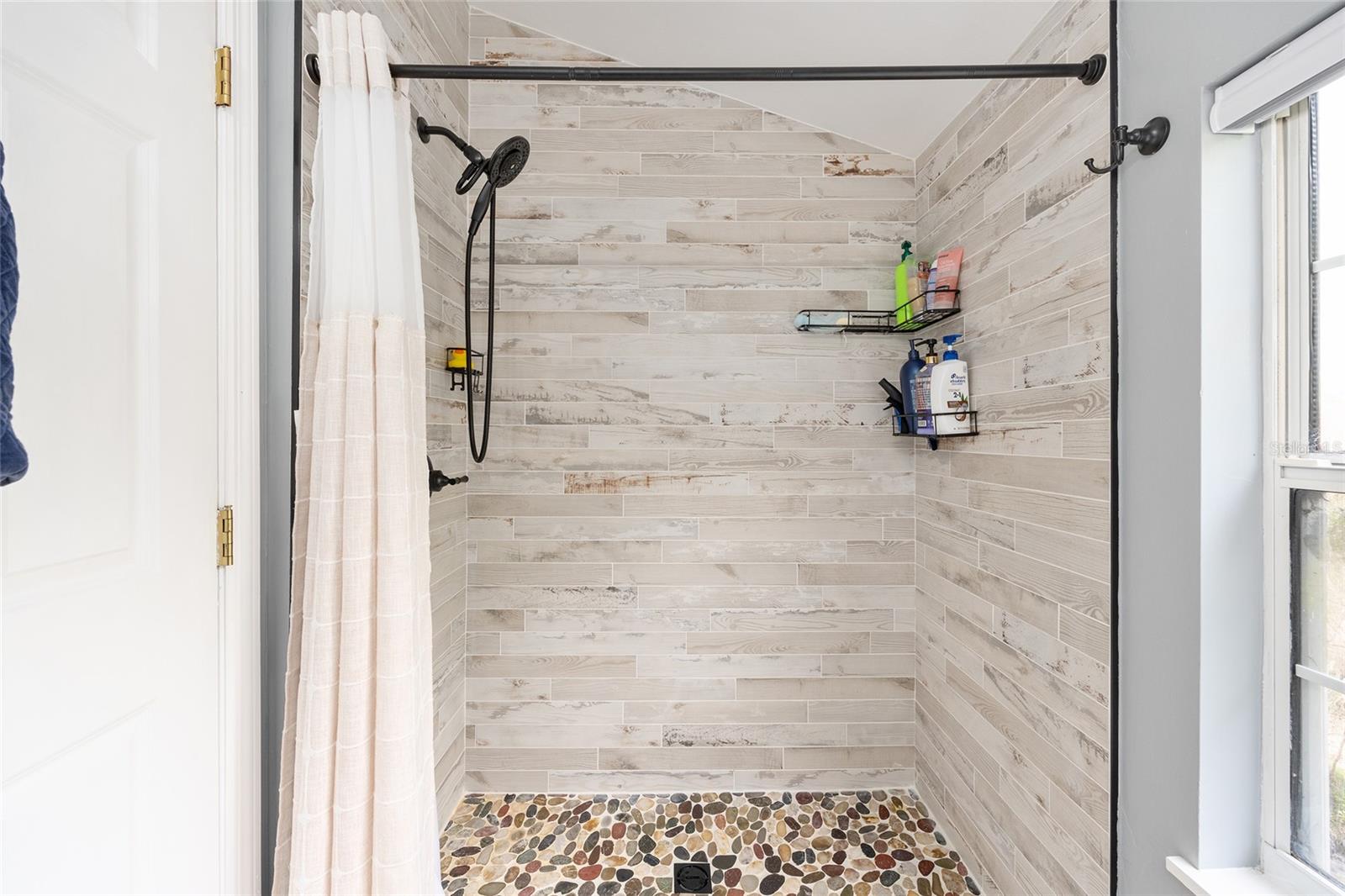 Image 26 of 70 For 13590 120th Street