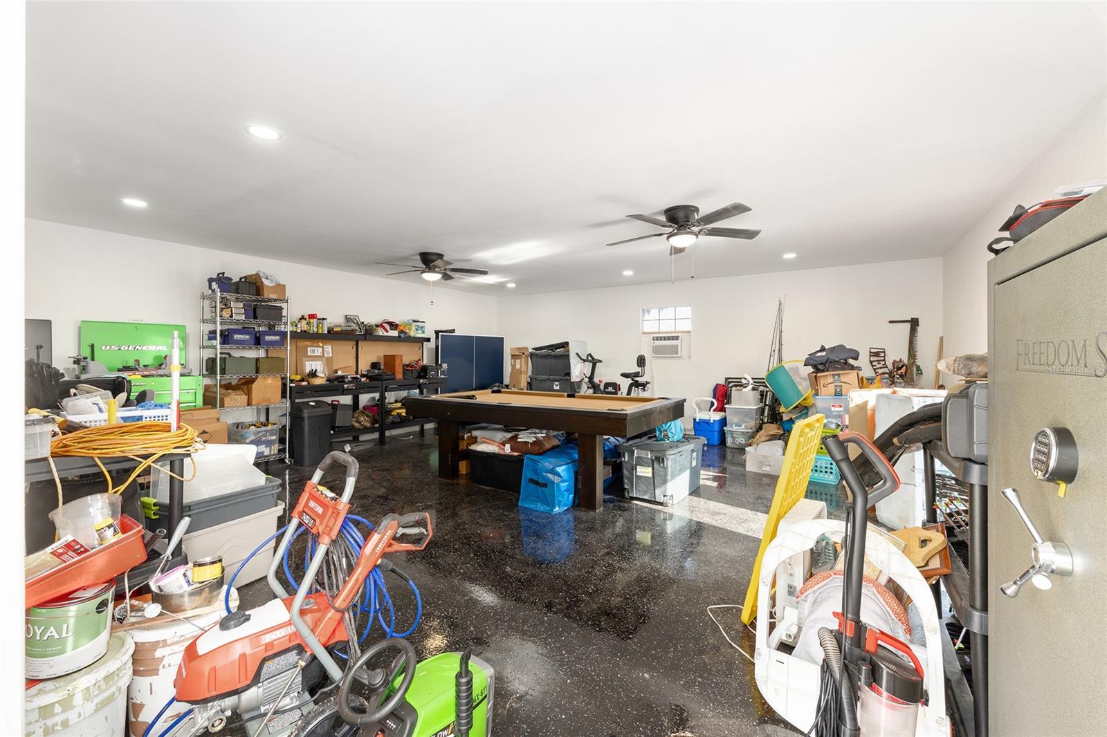 Image 35 of 70 For 13590 120th Street