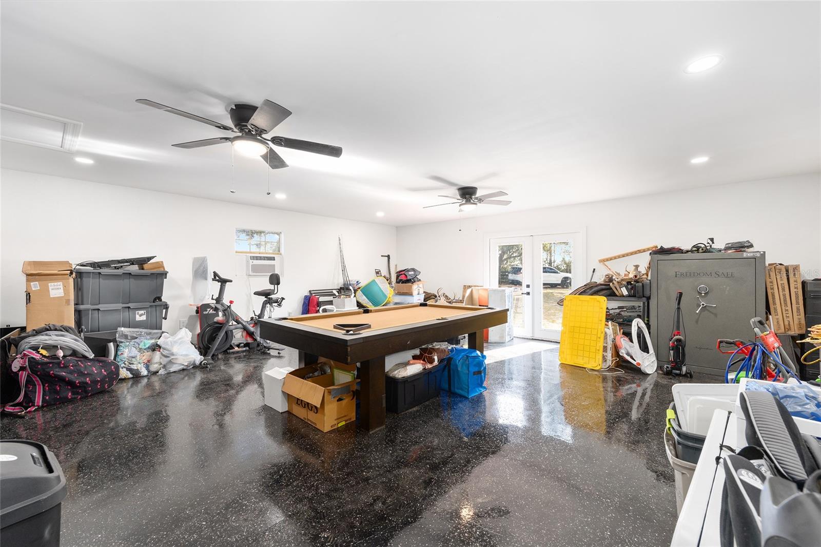 Image 36 of 70 For 13590 120th Street