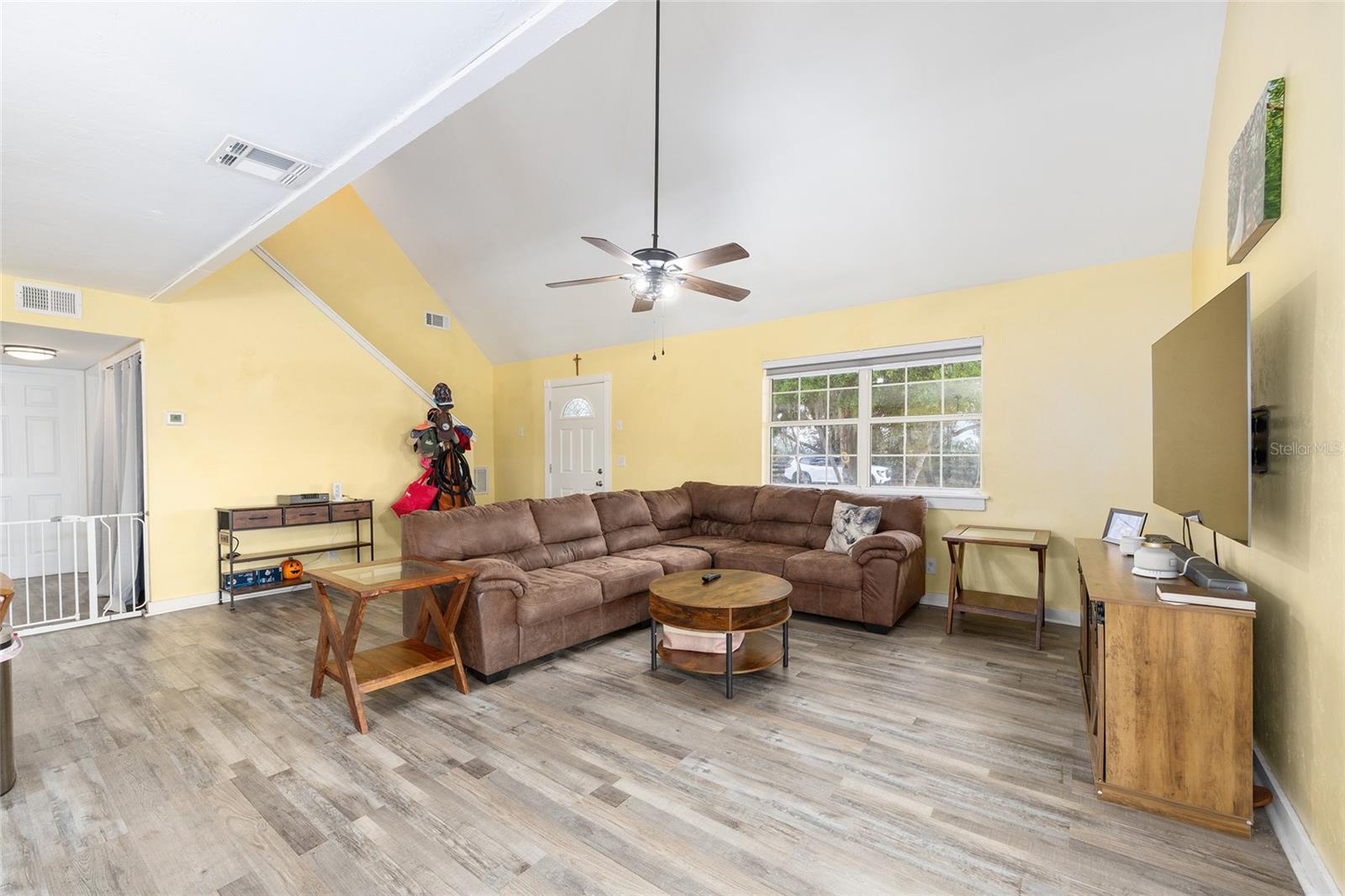 Image 9 of 70 For 13590 120th Street